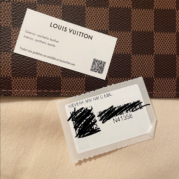 SOLD-Louis Vuitton Removable Compartment for the Neverfull MM Bag. Red Interior. - Picture 16 of 16